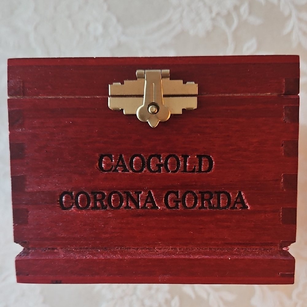 CAO Cigar Box - Picture 12 of 15